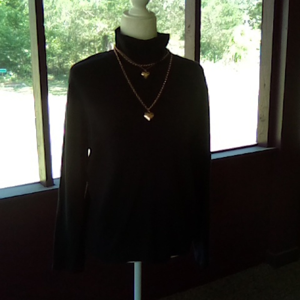 XL Black Turtleneck Shirt